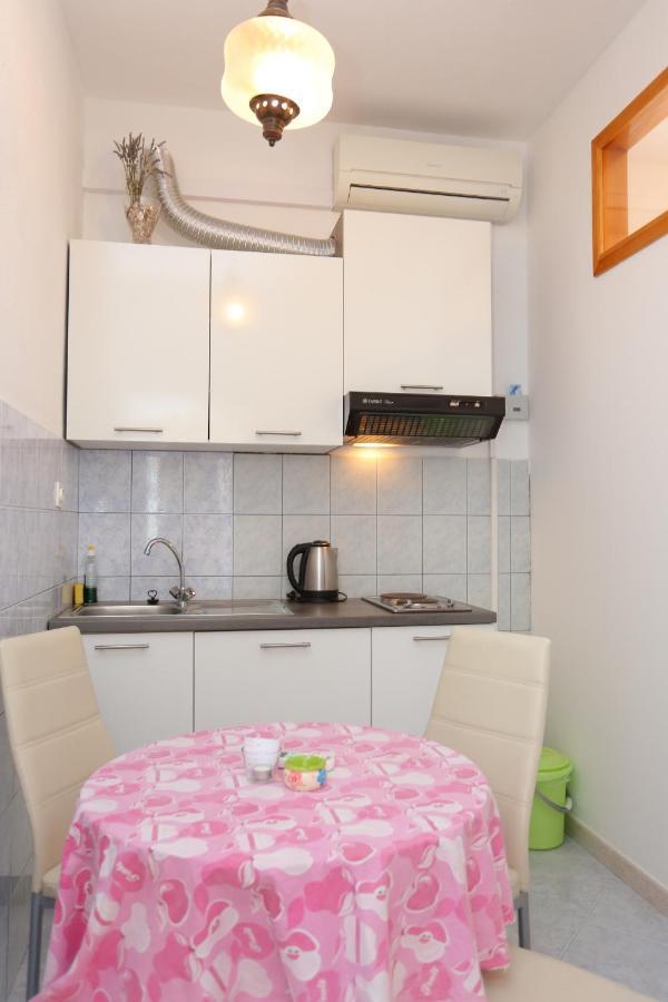 Apartments With A Parking Space Lokva Rogoznica, Omis - 17645 Екстериор снимка