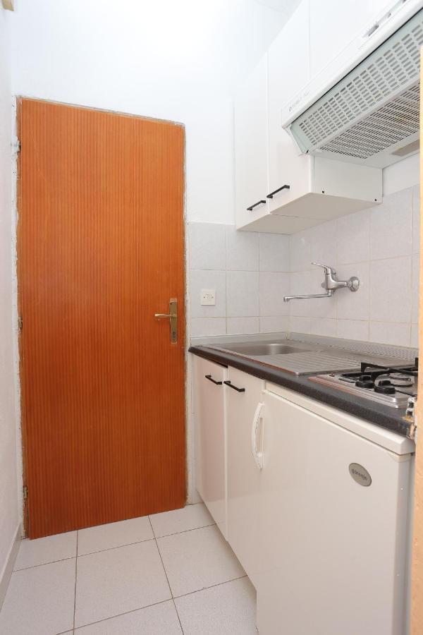 Apartments With A Parking Space Lokva Rogoznica, Omis - 17645 Екстериор снимка