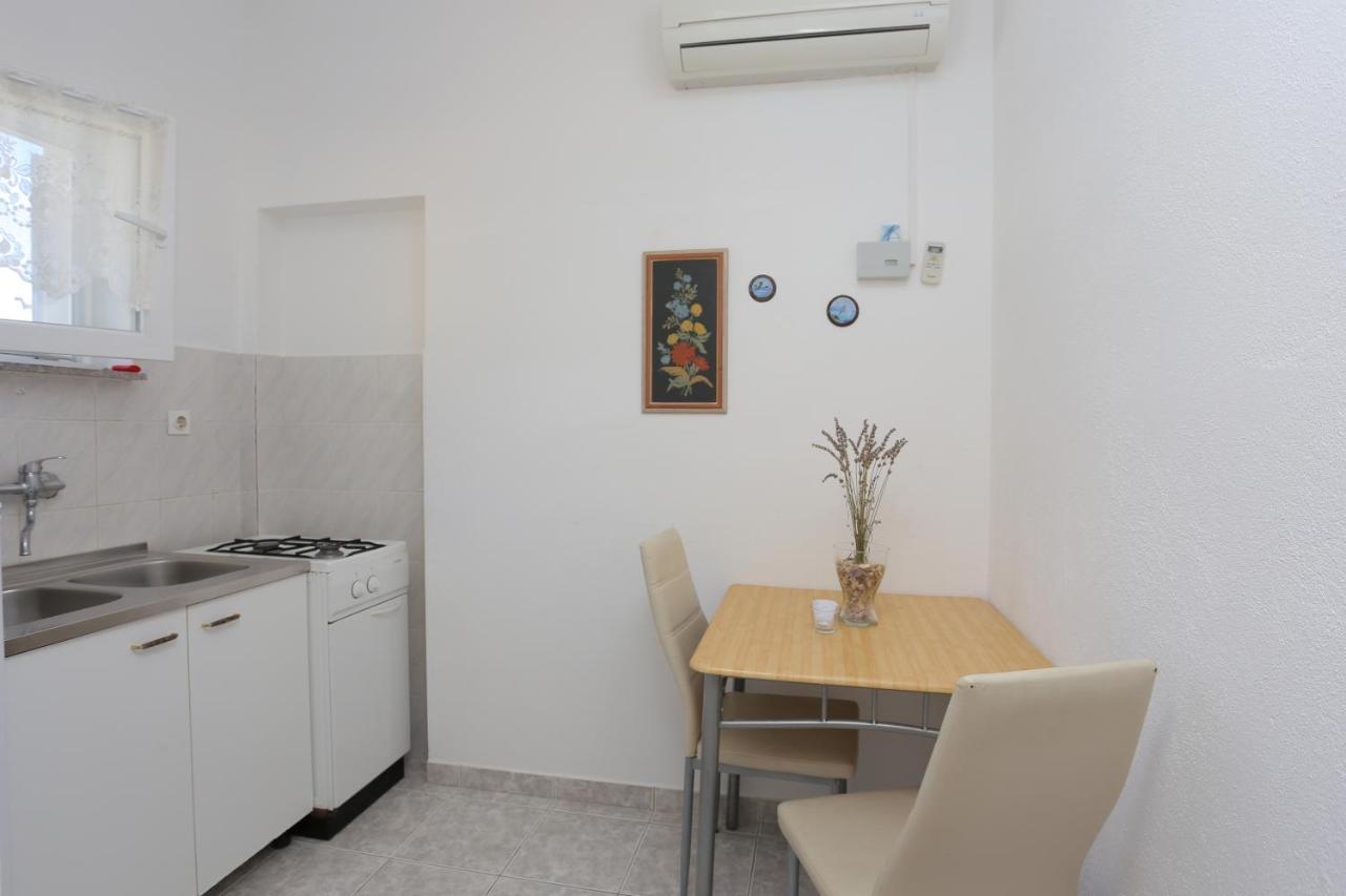 Apartments With A Parking Space Lokva Rogoznica, Omis - 17645 Екстериор снимка